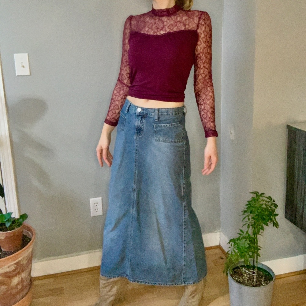 Low waisted Denim maxi Skirt with slit a line cut super flattering US 3/4 S XS